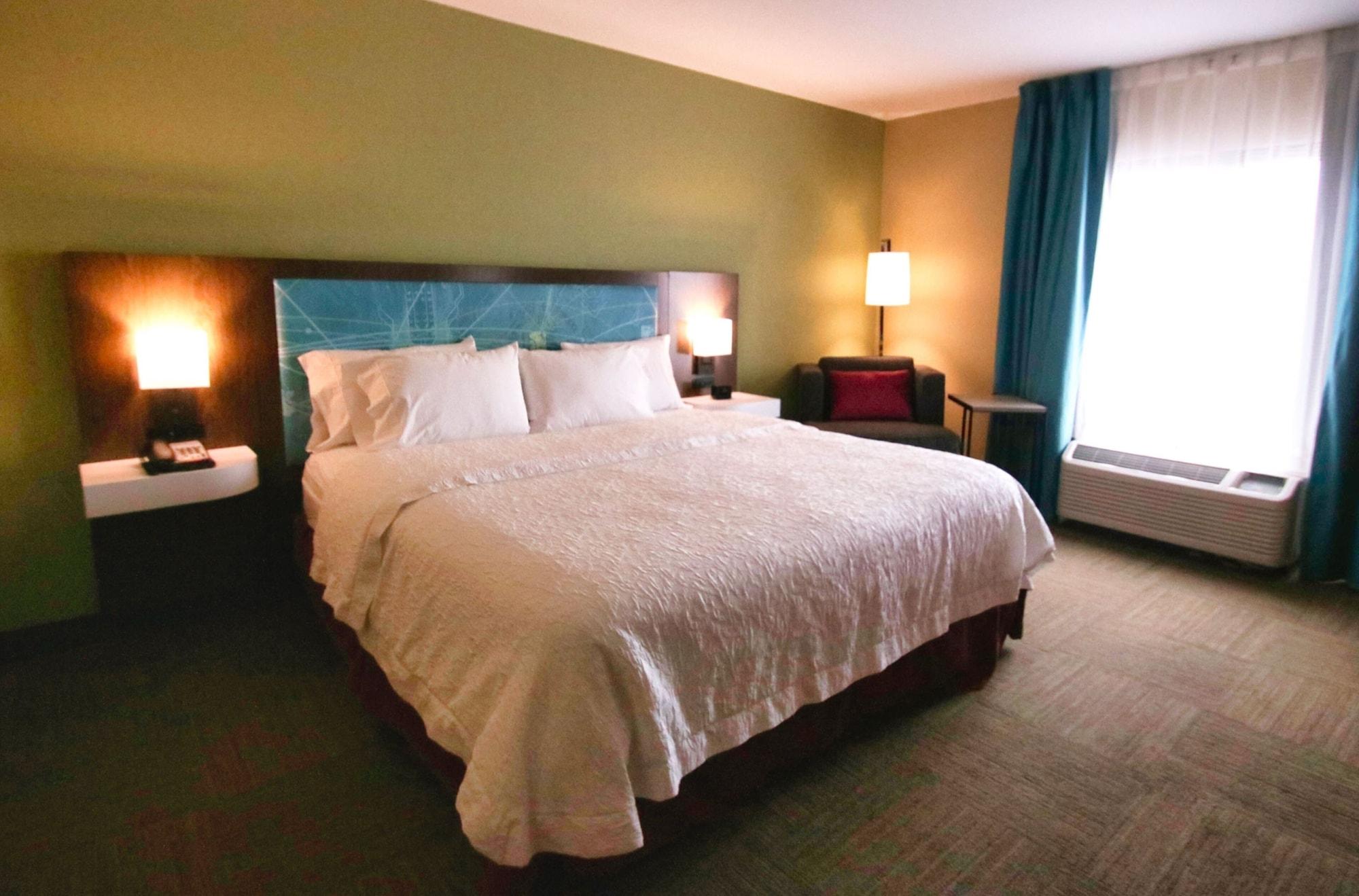 Hampton Inn & Suites Jacksonville Beach Boulevard/Mayo Clinic מראה חיצוני תמונה