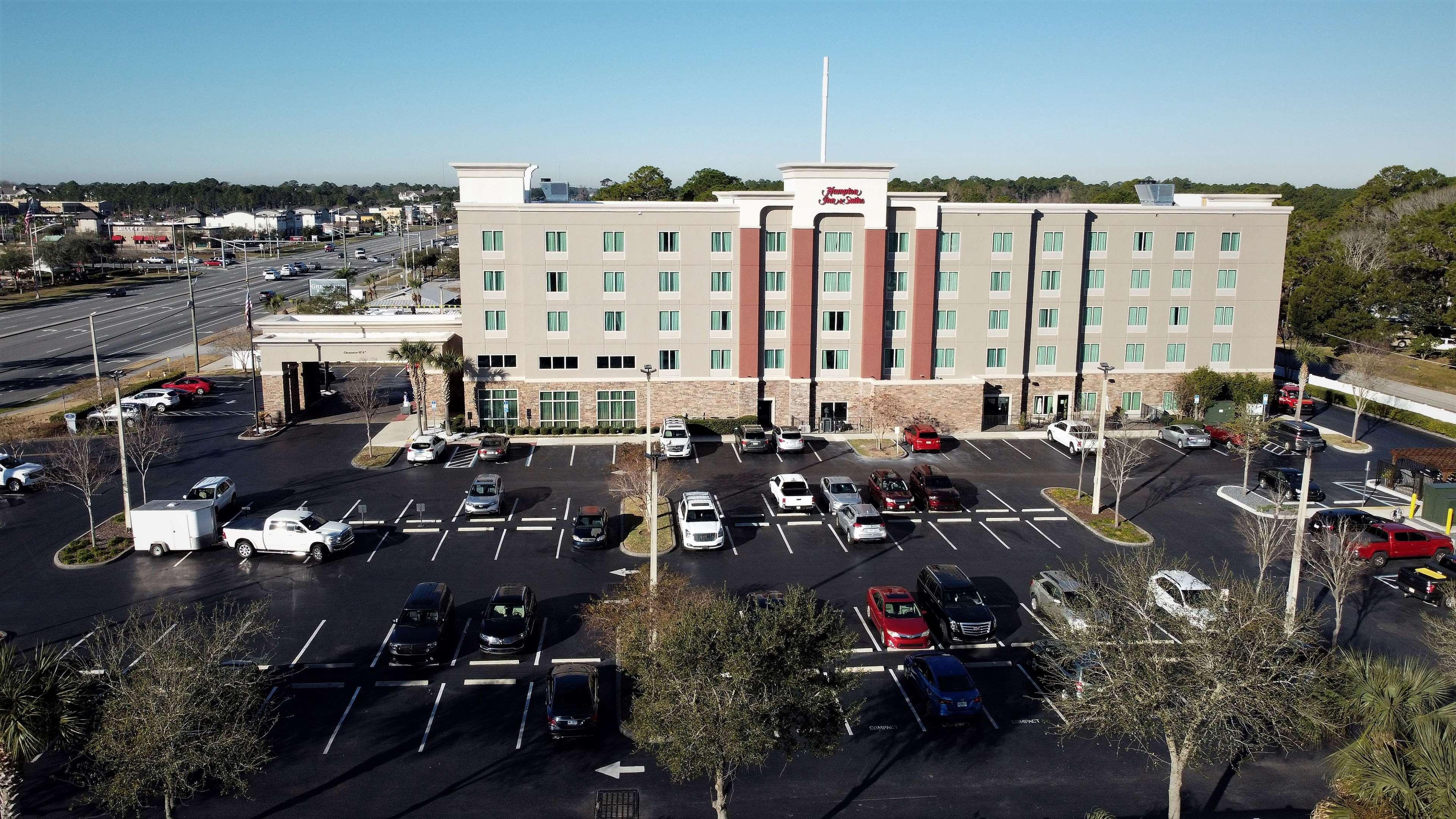Hampton Inn & Suites Jacksonville Beach Boulevard/Mayo Clinic מראה חיצוני תמונה